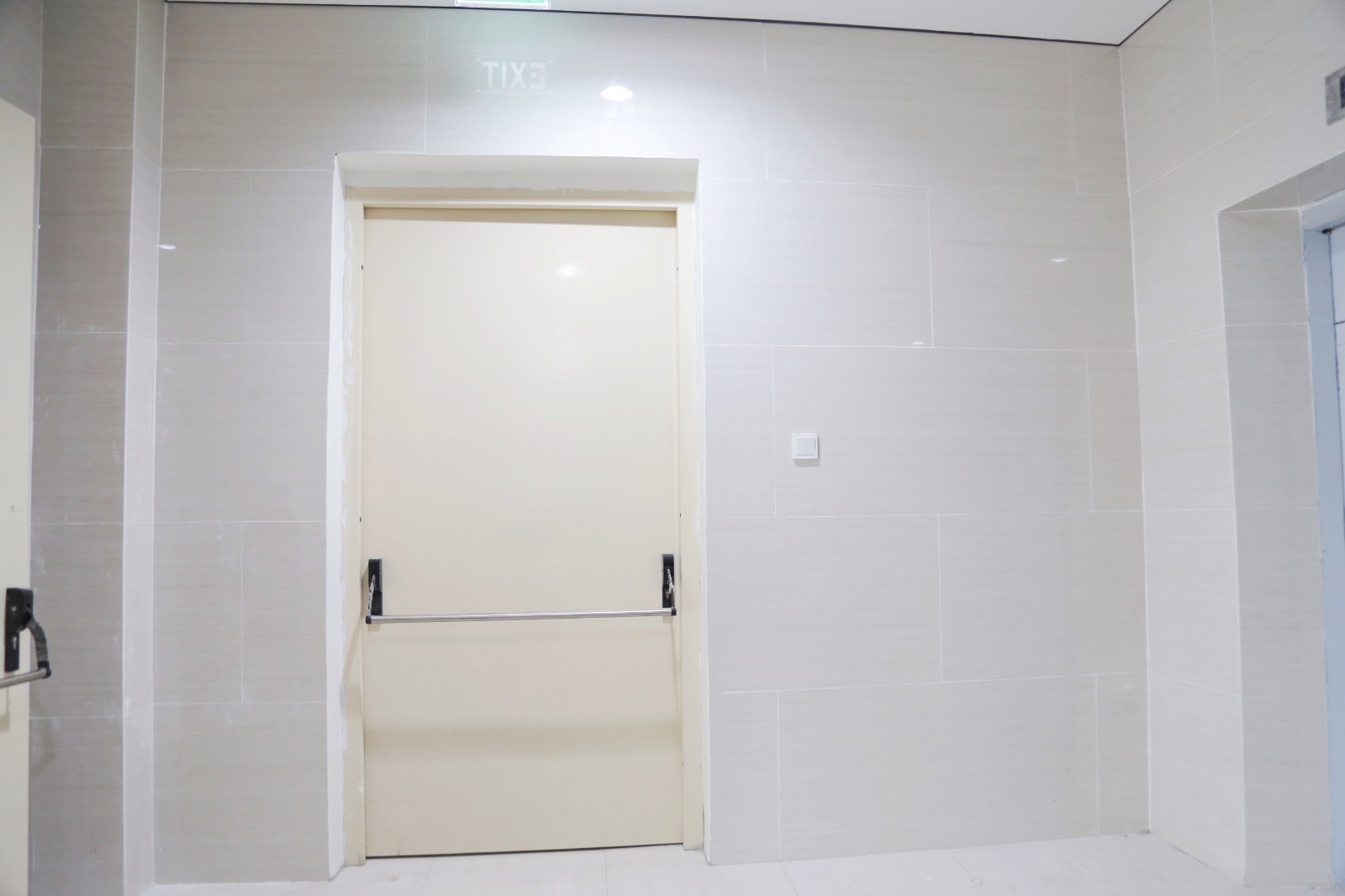 STEEL & FIRE DOOR 1